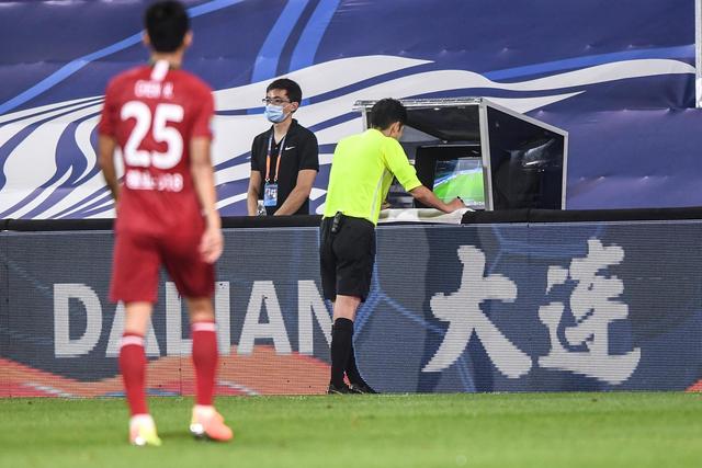 凯斯勒：与雷迪克沟通后制定的赛季目标是“全力以赴